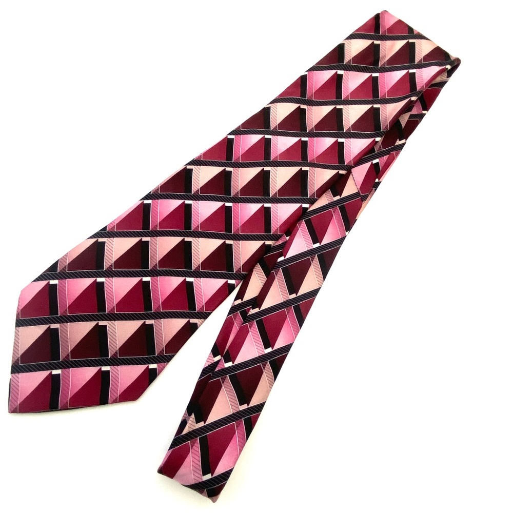 Arrow Men's Triangle Graphic Silk NeckTie